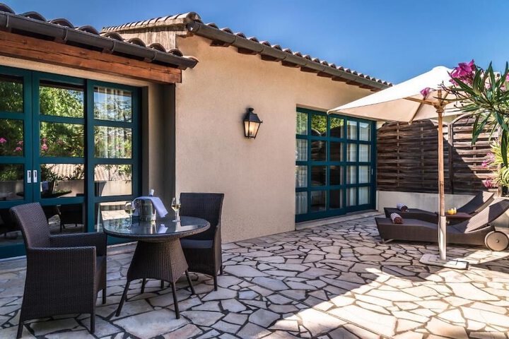 Terrace/Patio 17 of 38