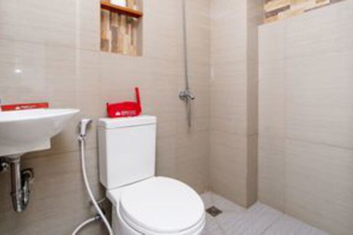 Room 4 of 35