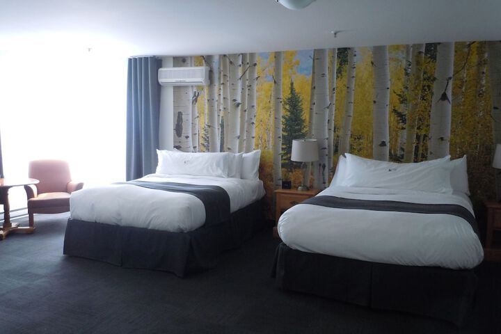 Room 18 of 77