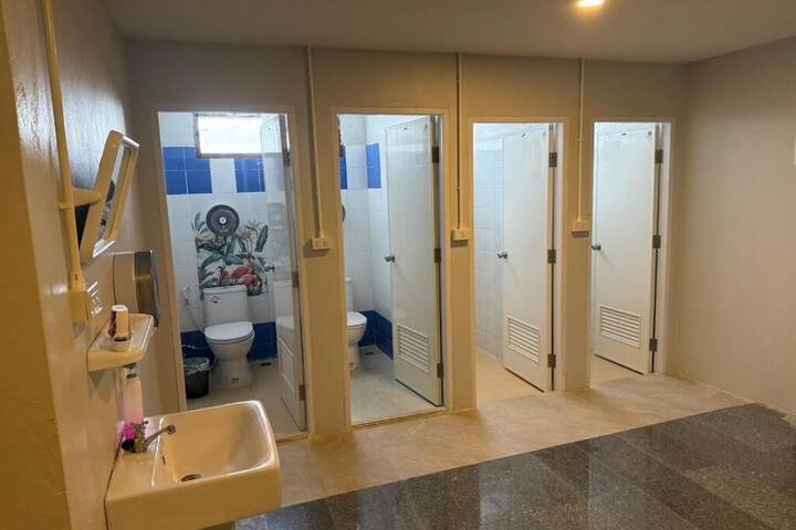 Room 14 of 25