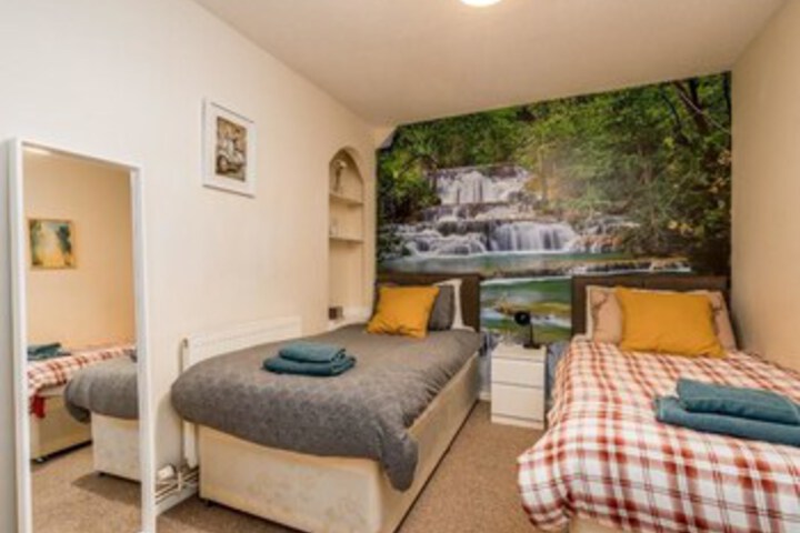 Room 22 of 27