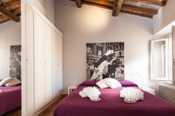 Room 25 of 25