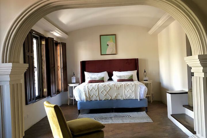 Room 34 of 74