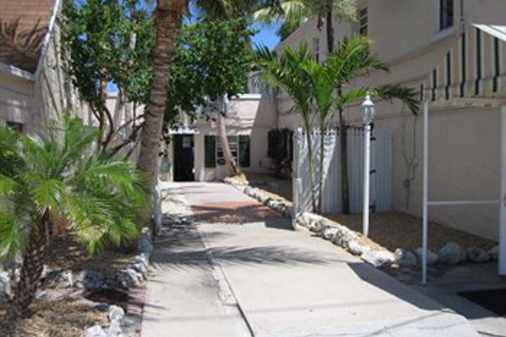 Property Grounds 21 of 23