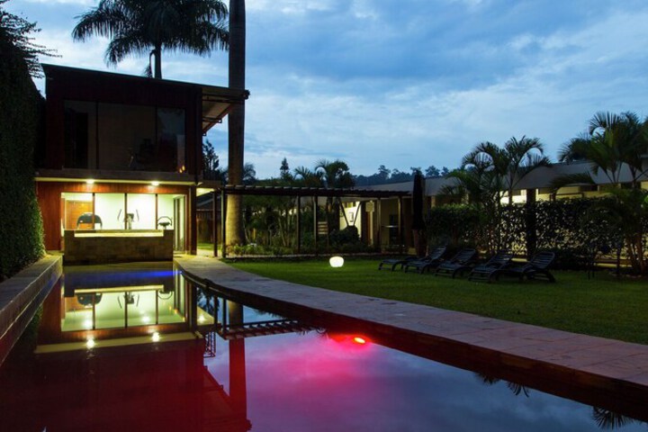 Pool 40 of 93