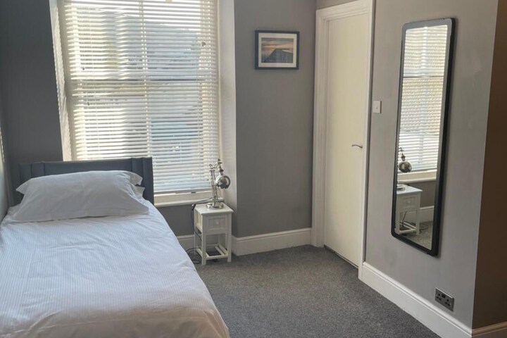 Room 22 of 47