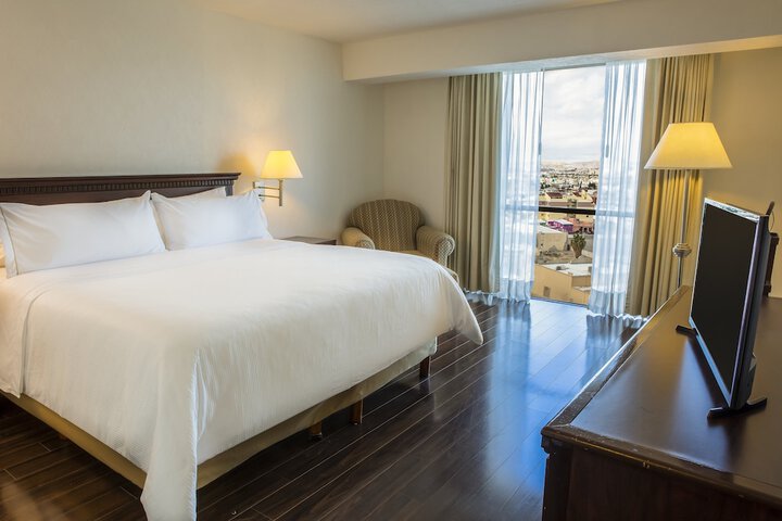 Room 5 of 28
