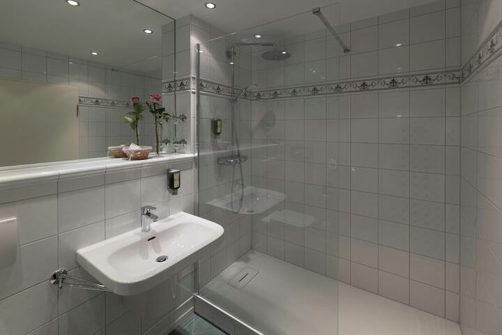Bath Photo