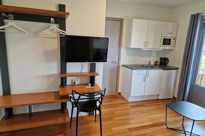 Room 18 of 40