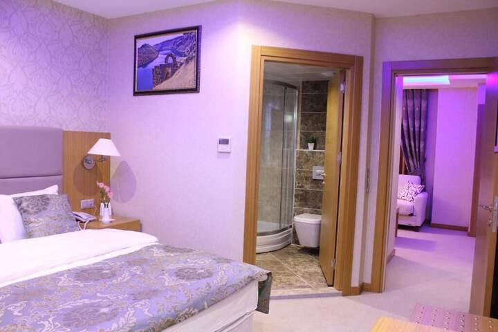 Room 16 of 34