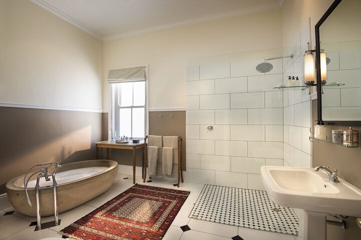 Room 8 of 21