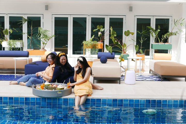 Pool 53 of 81