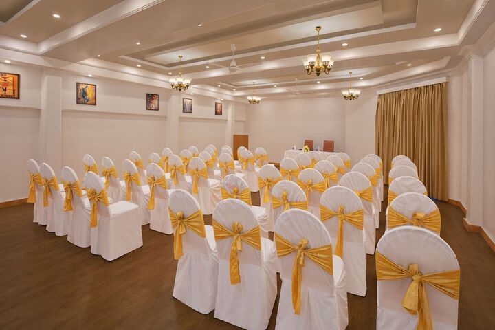 Ballroom/Hall 20 of 23
