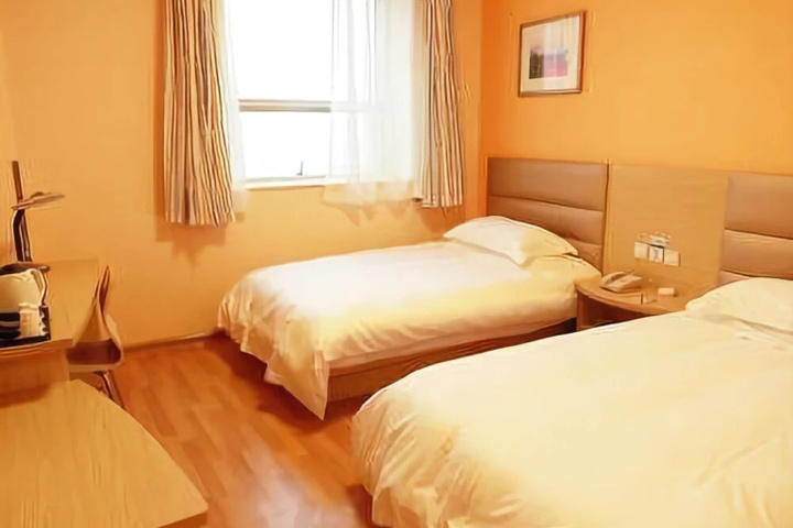 Room 14 of 14