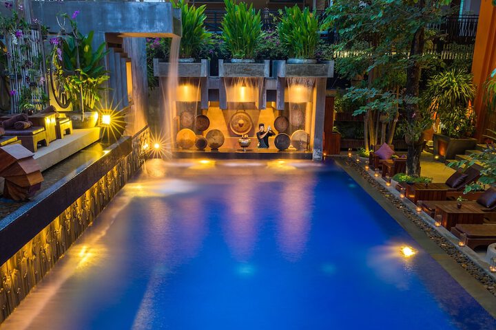 Pool 55 of 157