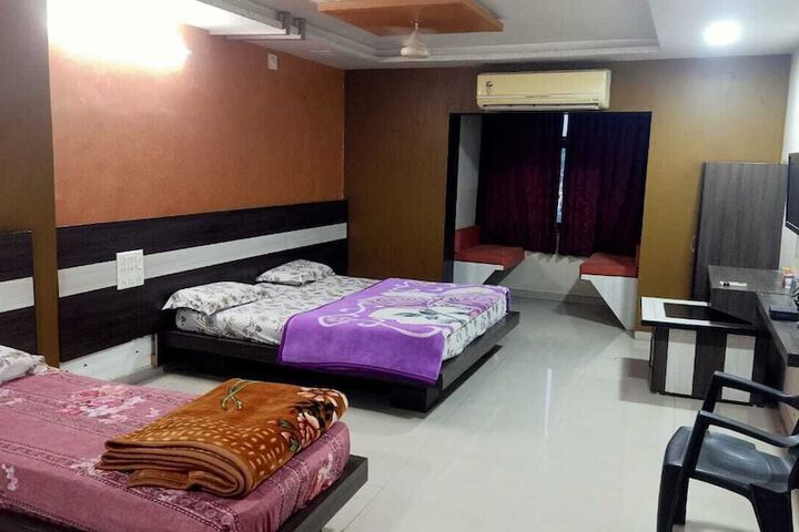 Room 63 of 124