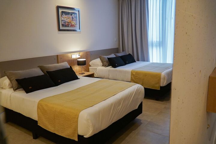 Room 8 of 42