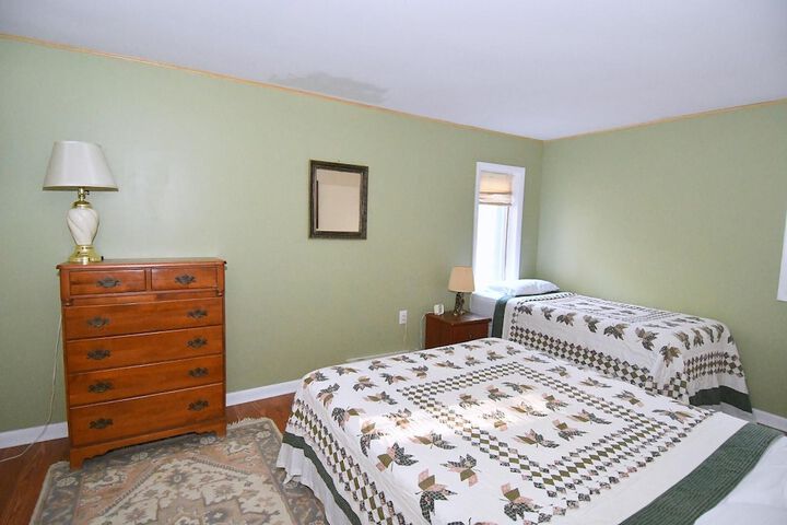 Room 7 of 38