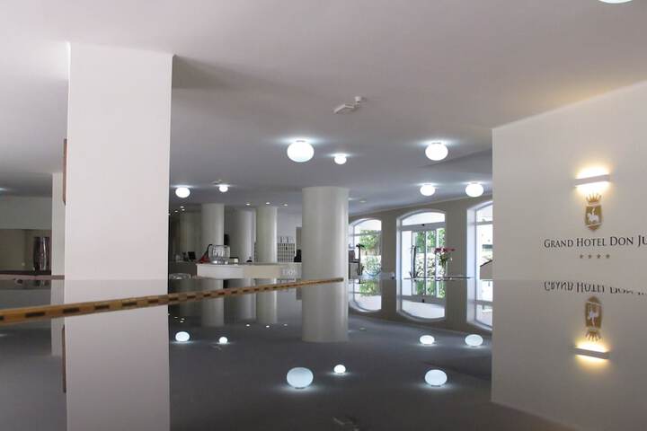 Hotel Interior 2 of 33
