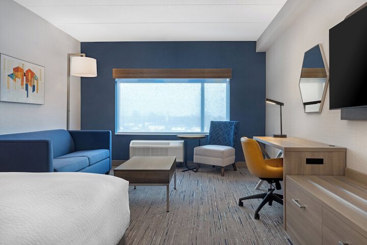 Room 26 of 67