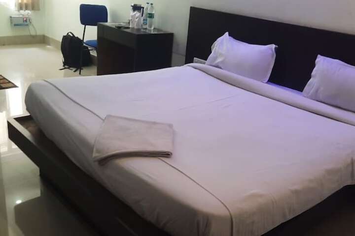 Room 6 of 23