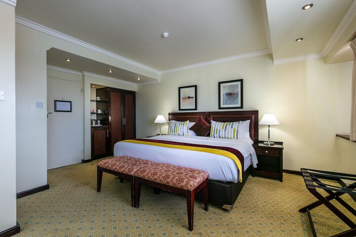 Room 8 of 34