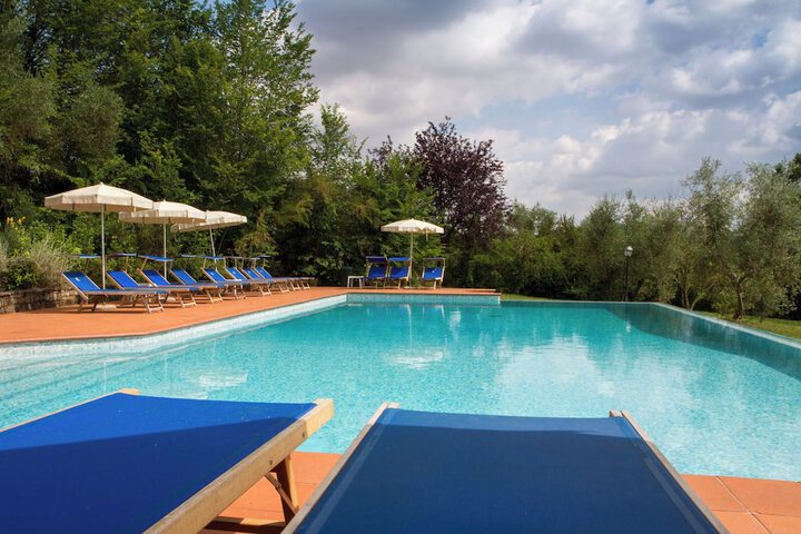 Pool 93 of 100