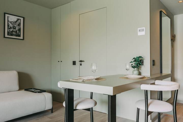Room 65 of 145