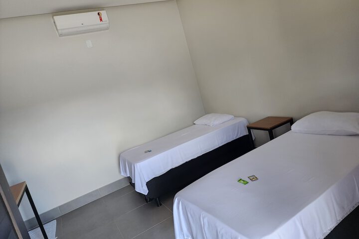 Room 27 of 52