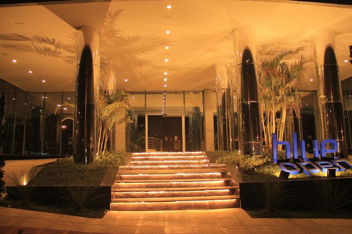 Hotel 98 of 105