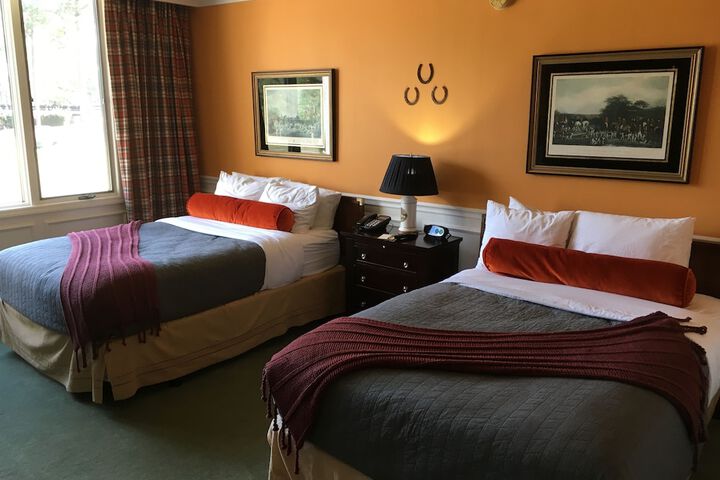 Room 10 of 72