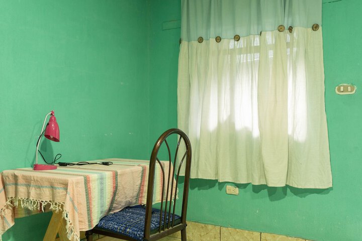 Room 8 of 36