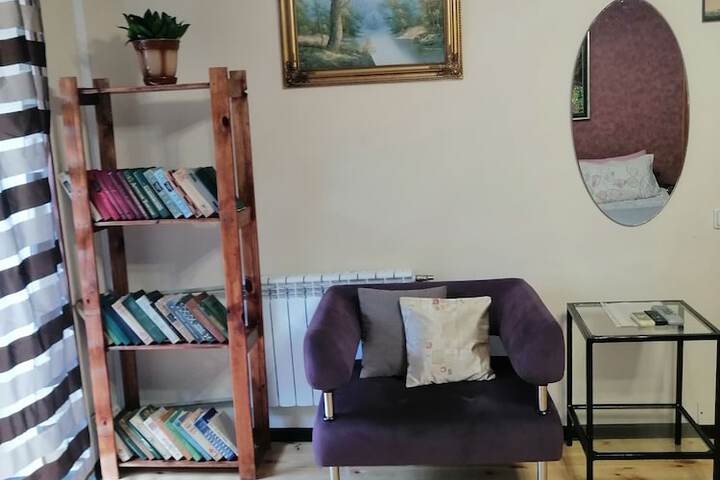 Room 17 of 46