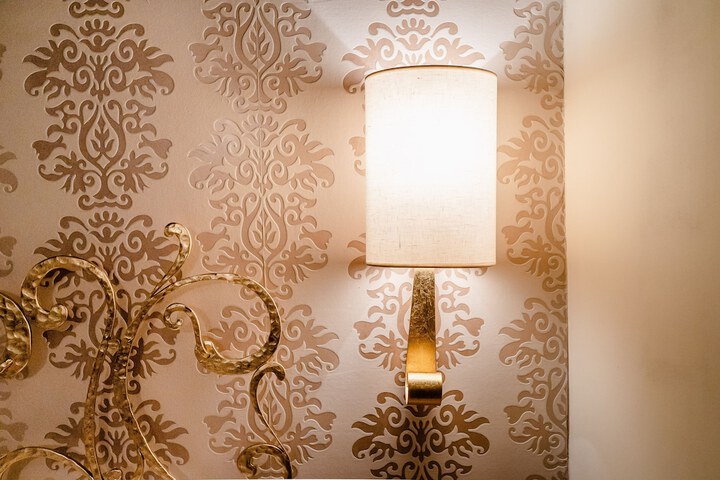 Room 26 of 84