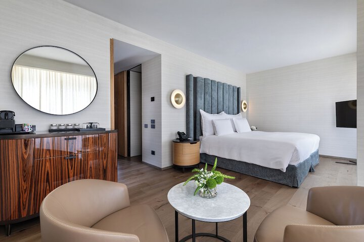 Room 41 of 111