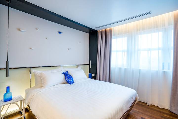 Room 14 of 67