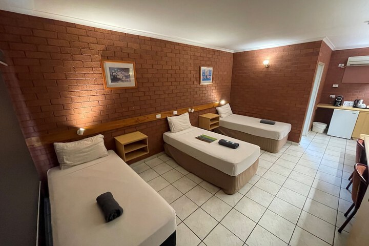 Room 15 of 43