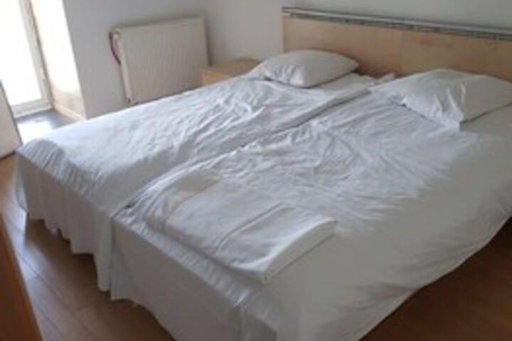 Room 18 of 24