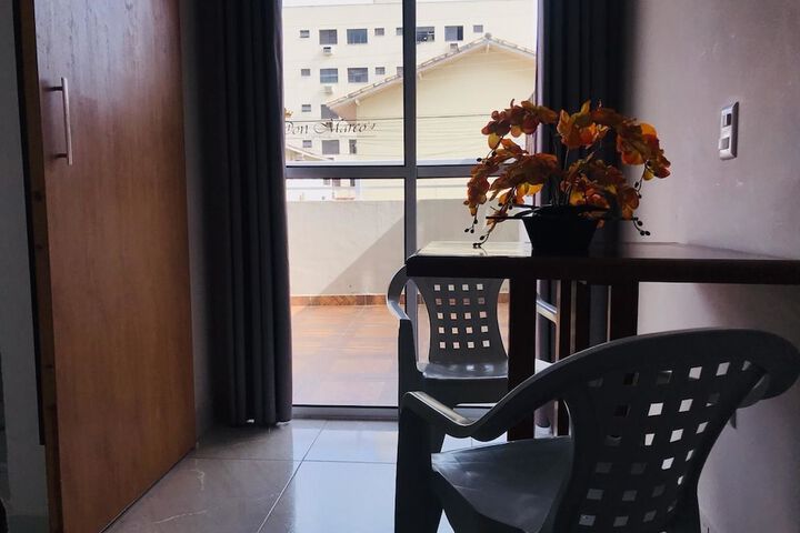 Room 9 of 75