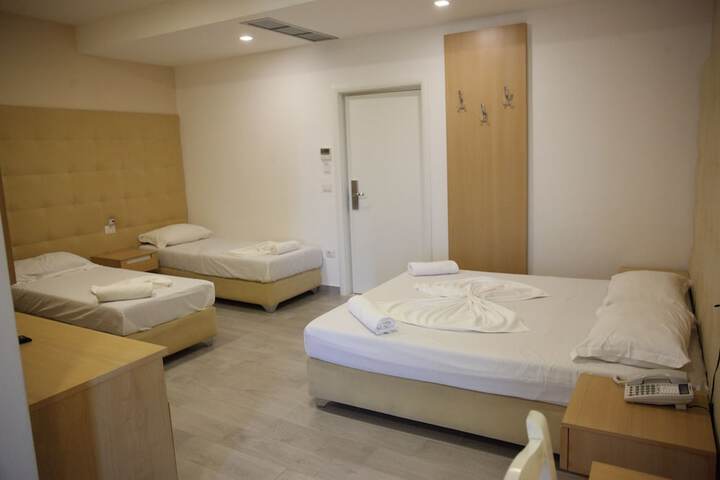 Room 13 of 15