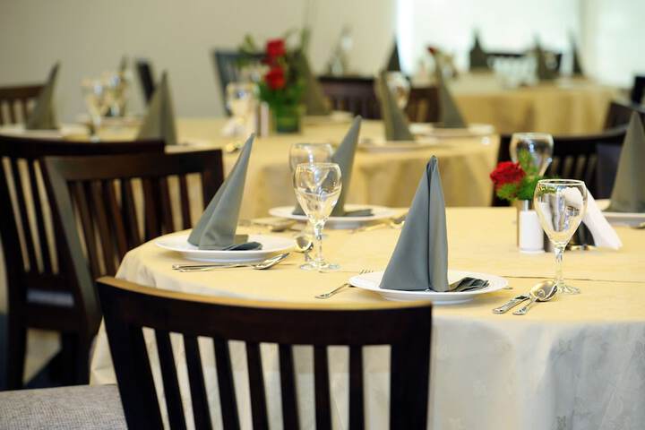 Dining 110 of 129