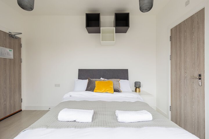Room 26 of 65