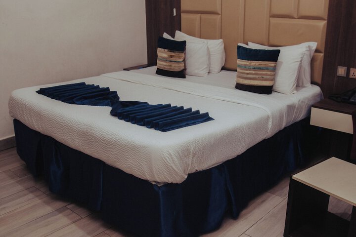 Room 3 of 51
