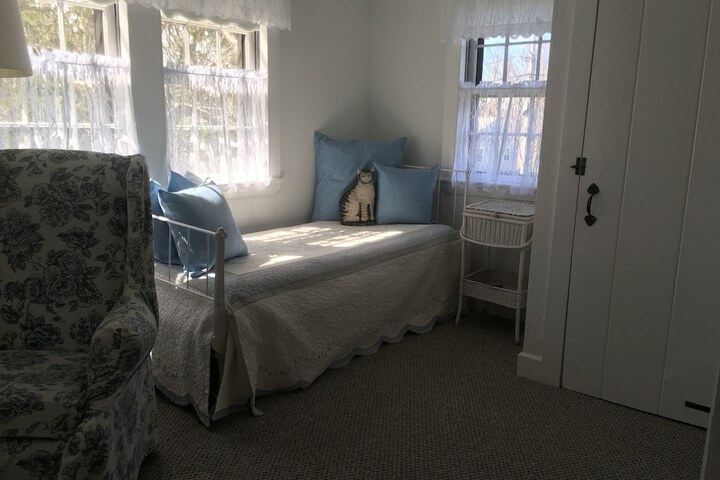 Room 6 of 29