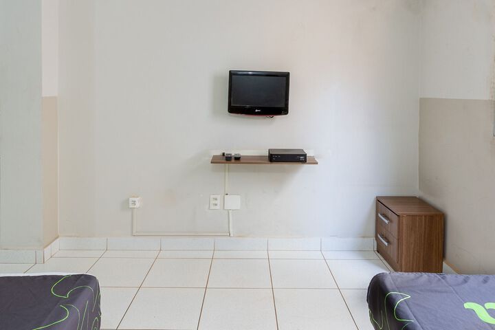 Room 43 of 57