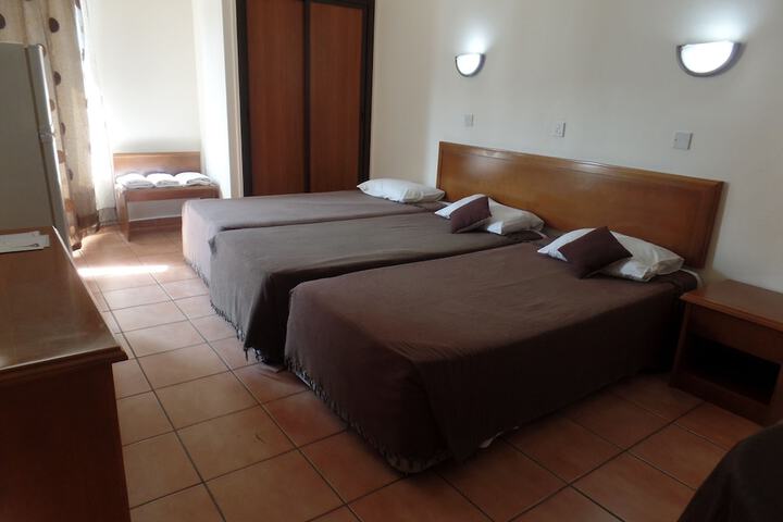 Room 12 of 64