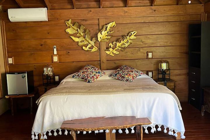 Room 46 of 244