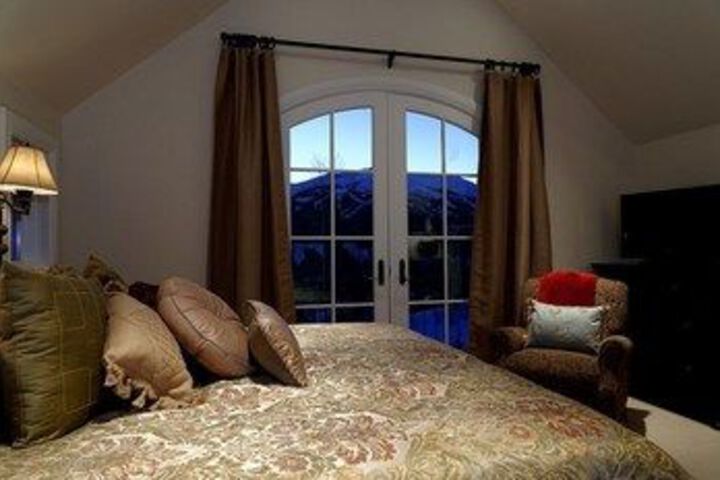 Room 9 of 45