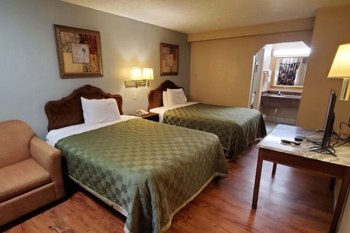 Double Room with 2 Double Beds (1 of 12)