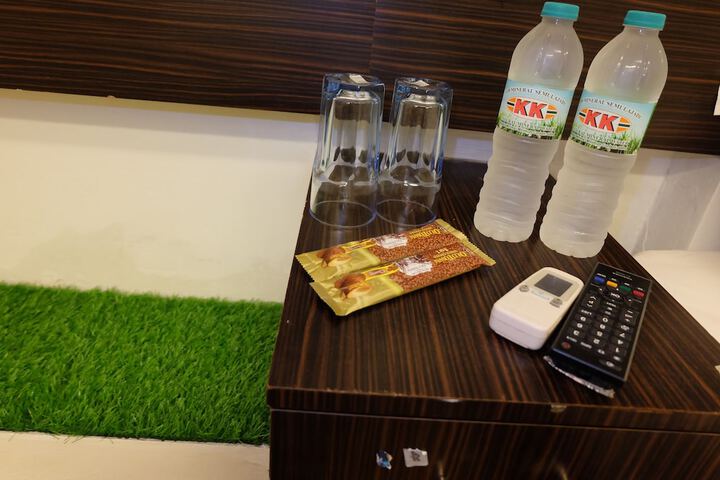 Room 14 of 33